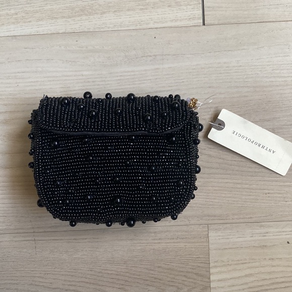 Mini Pearl Clutch - Picture 4 of 4